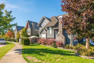 How Is Vivmark Residential’s Stock Performance Compared to Other Residential REIT Stocks